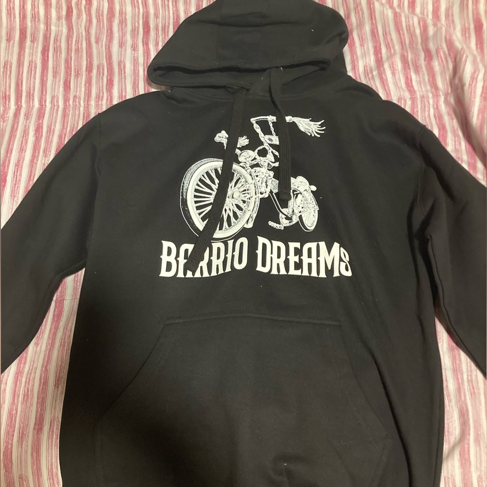 “BARRIO DREAMS” black graphic hoodie